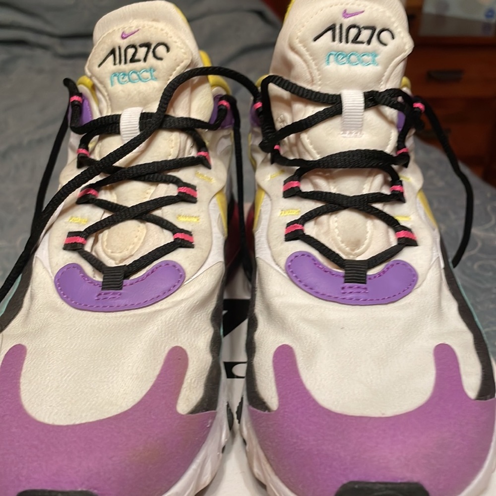 W Air Max 270 React. Statement Kicks. Wallflowers… - image 3